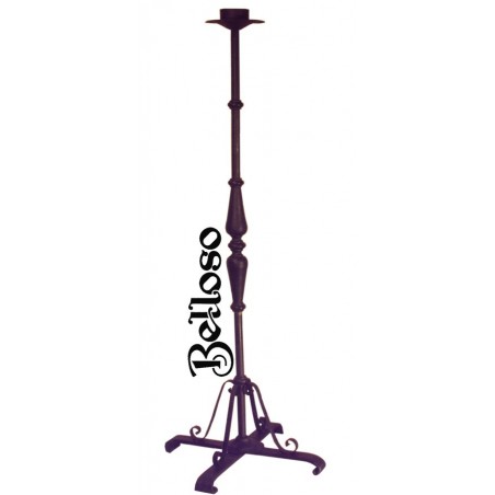 Candelabros de pie altos