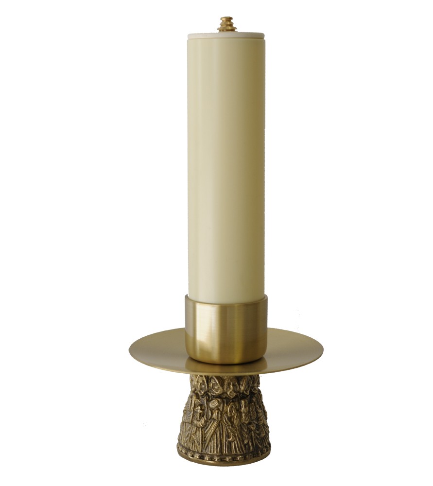 Candelero de latón para mesa de altar.