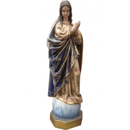 Imagen de la Virgen Purísima en talla de madera.